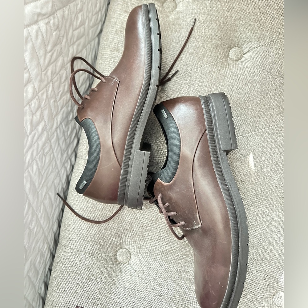 EUC Men’s Clarks Brown Dress Shoes - sz 9 - Picture 5 of 7